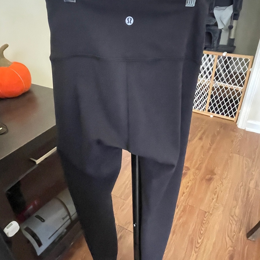 Lululemon wunder trains